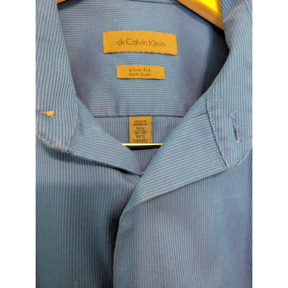 Calvin Klein Spot Blue Dress Shirt Slim Fit, Non-Iron, 15.5"/32/33M - Picture 3 of 4